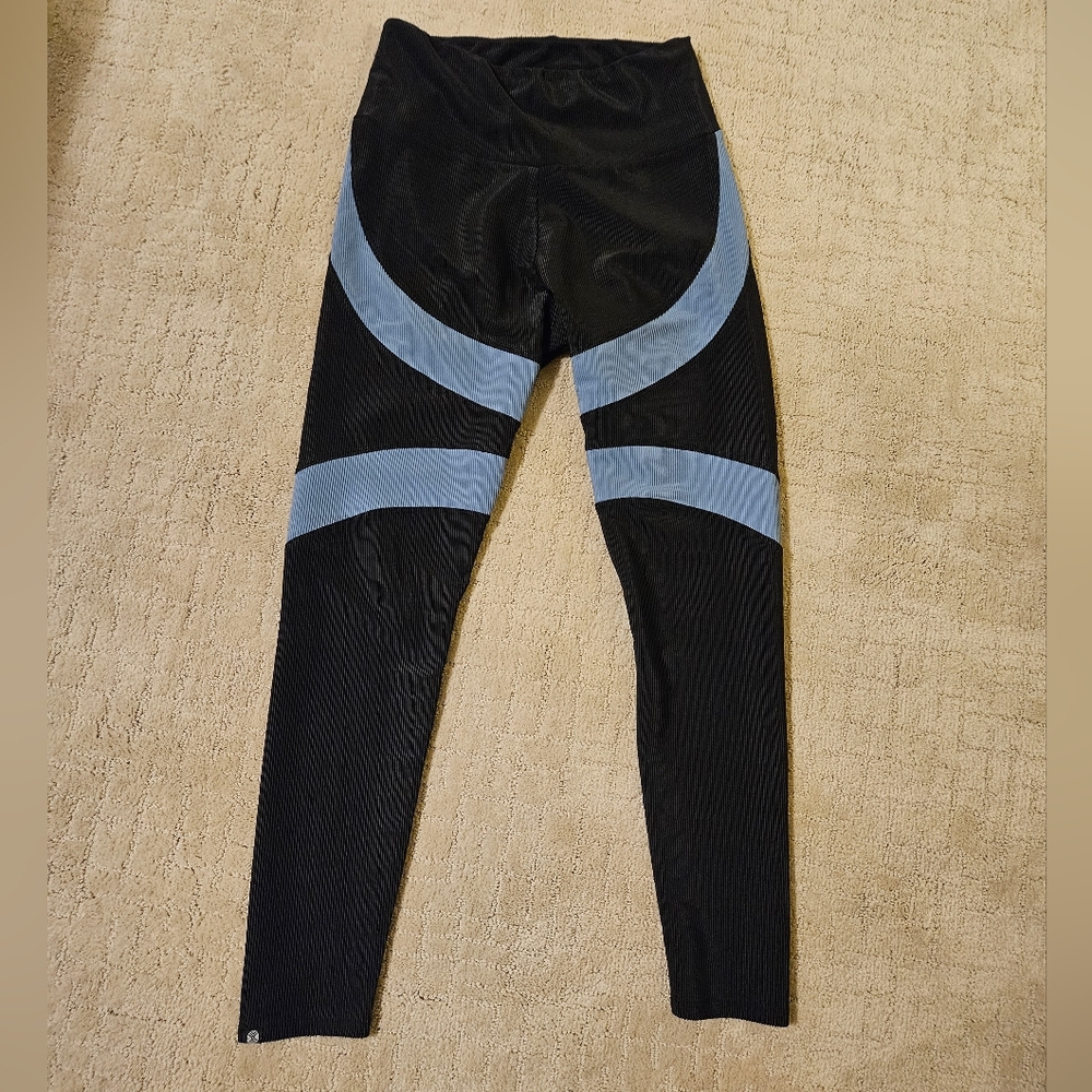 Black leggings with blue straps, Medium